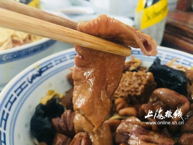 魔都100：最破旧的小店里，却藏着全上海最好吃的大肠面！