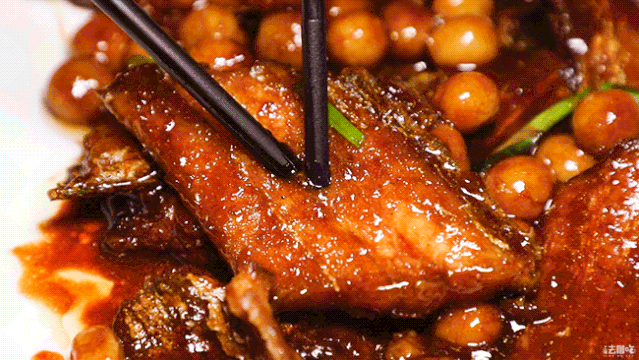 本帮菜红烧带鱼家常做法 IMGd43d7e5f352752248488855.gif