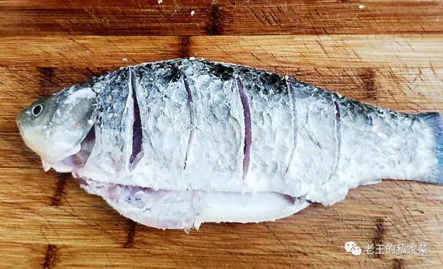 竹笋鲫鱼妁河螺 汤白鱼肥河螺鲜 一道有点复杂的菜！