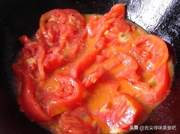西红柿新做法，比炒蛋炒菜更好吃，嫩滑鲜香连汤汁都喝完