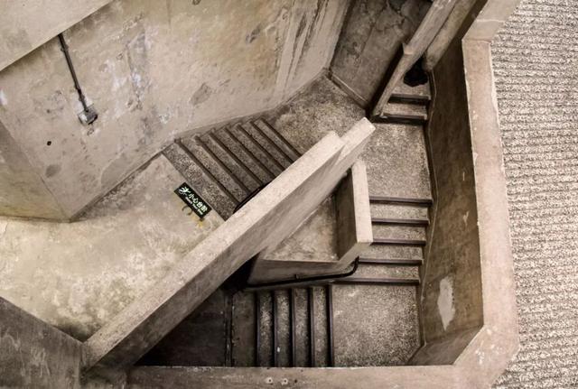 上海隐藏彩蛋打卡指南：最好拍的楼梯