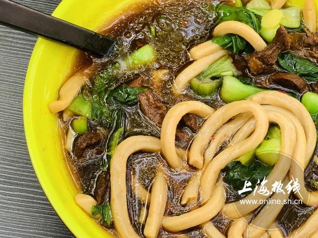 魔都100:上海人都爱这碗肉丝菜汤面,连王思聪周立波都是常客