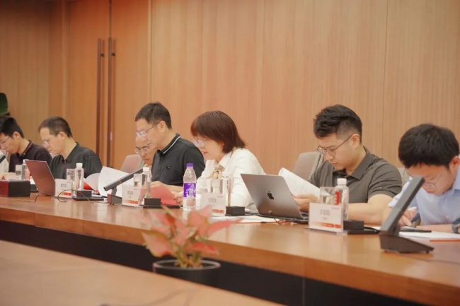 专家云集,标准进阶!《建筑低压直流系统电能质量》专家审查会在固德威智慧能源大厦顺利召开 专家云集,标准进阶!《建筑低压直流系统电能质量》专家审查会在固德威智慧能源大厦顺利召开
